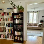 Grand Appartement Familial Parisien, Avec Balcon Et Parking